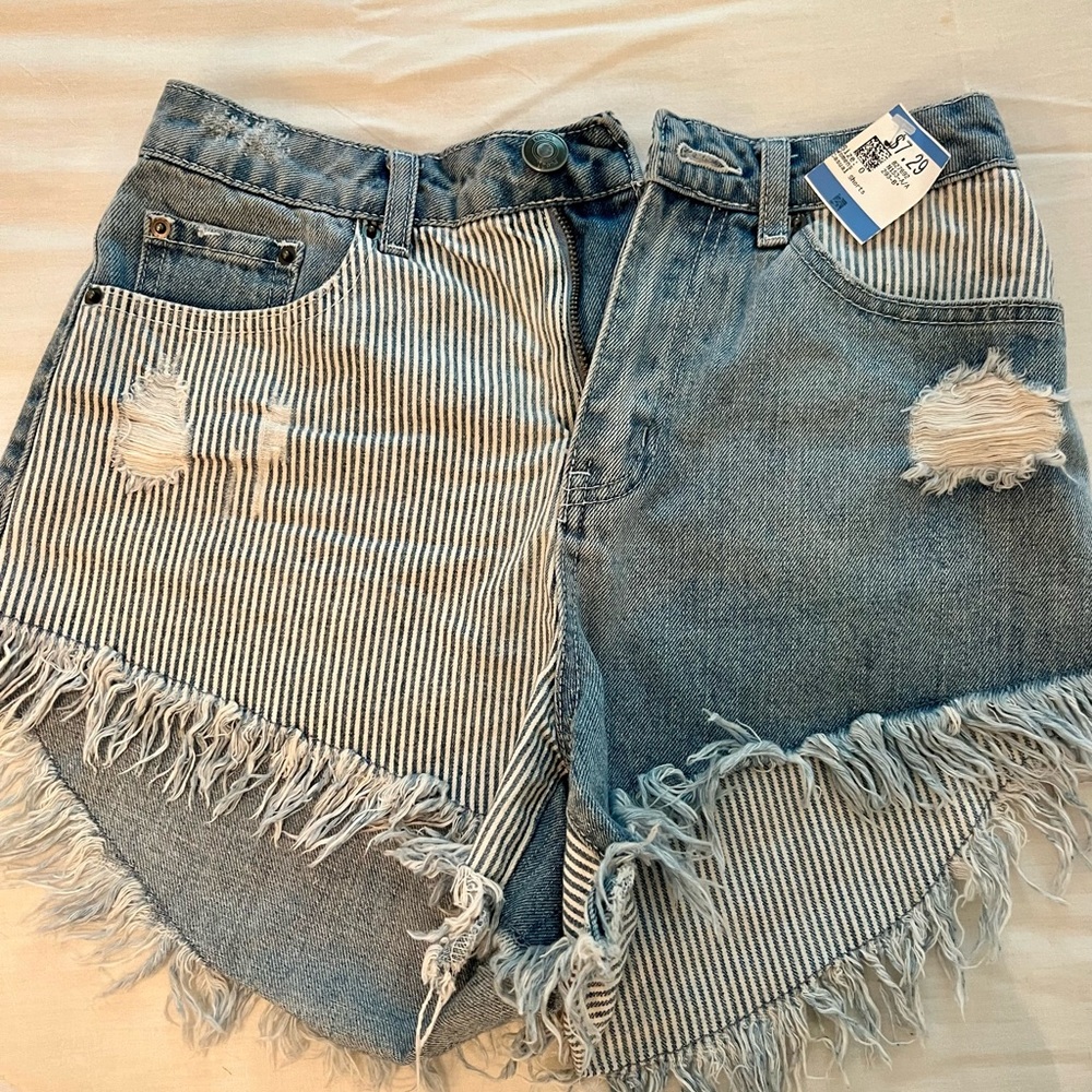 striped Rue21 jean shorts distressed